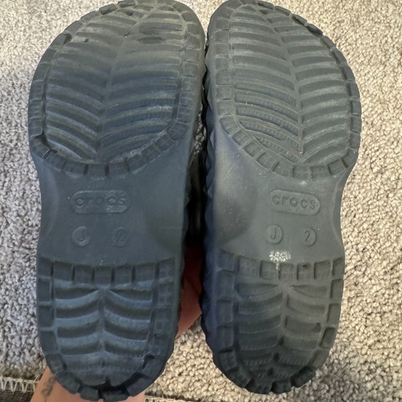 Geometric Patterned Gray Clogs - Picture 3 of 3